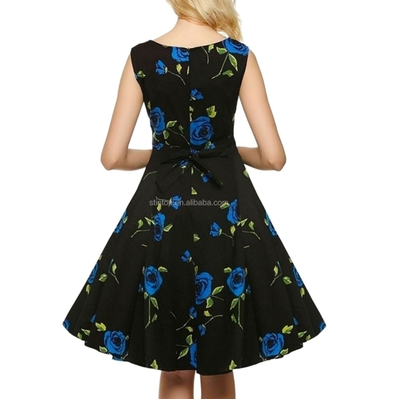 BLACK Floral Fit and Flare Dress - Picture 2 of 8